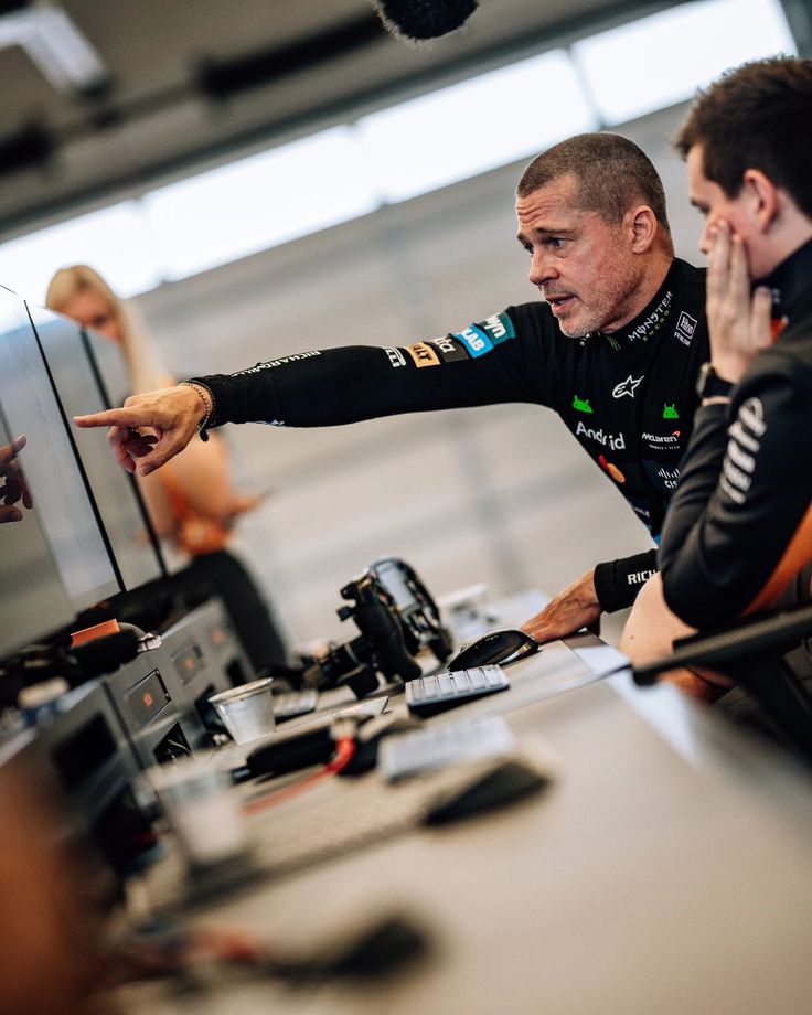 Bradley Pitt behind the scenes with McLaren