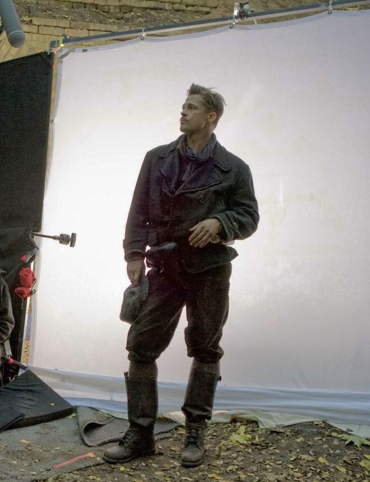 Bradley Pitt on film set