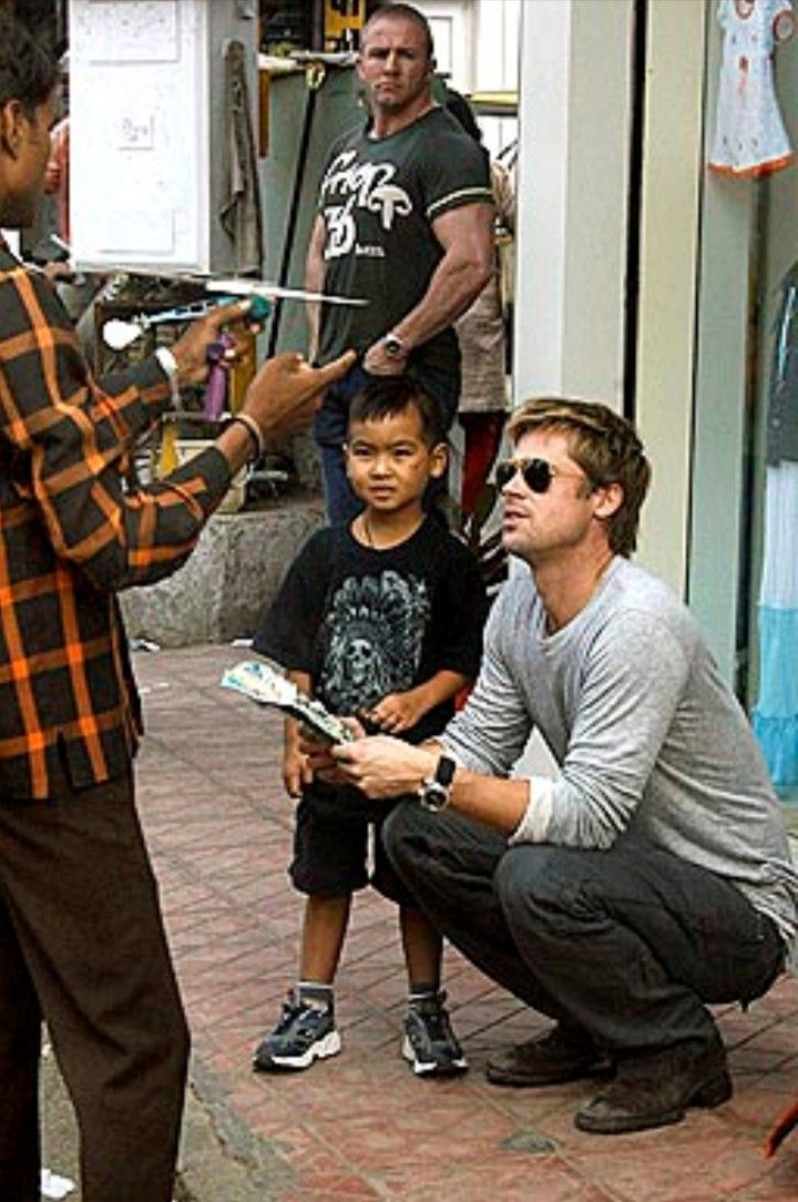 Bradley Pitt production moment